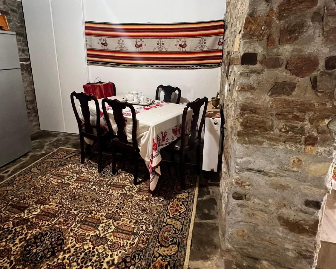 Tzeni Palios Panteleimon