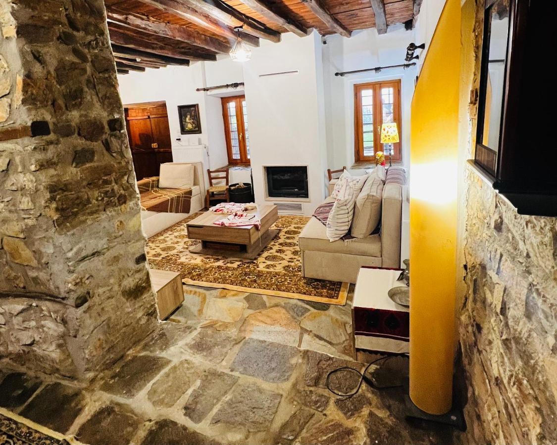 Tzeni Palios Villa Panteleimon