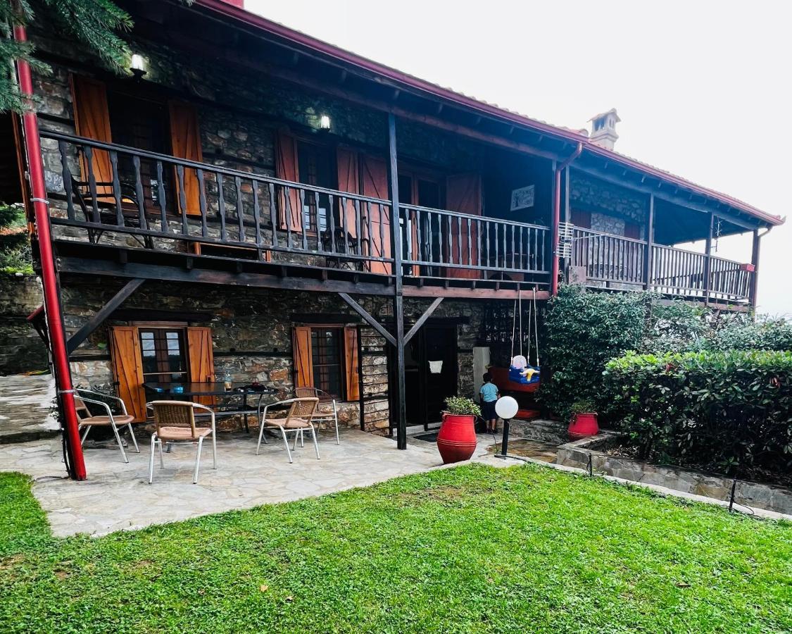 Tzeni Palios *